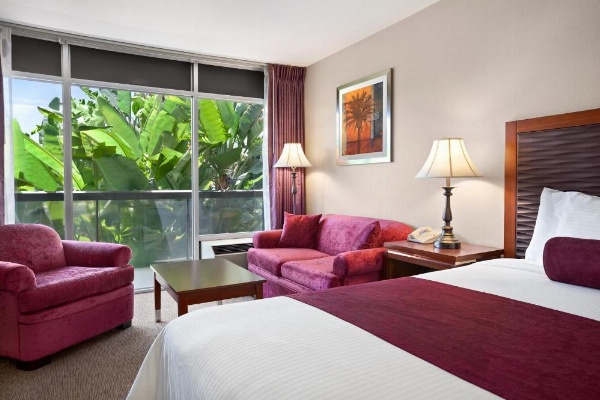 Ramada by Wyndham Sunnyvale/Silicon Valley image 18